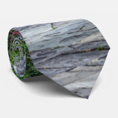 Loop langs de halsketting van Rainbow Row Stropdas (Opgerold)