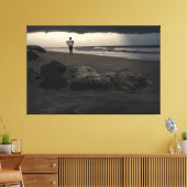 Loop op op het strand canvas afdruk (Insitu (Woonkamer))