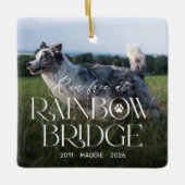 Loop vrij bij de Rainbow Bridge hondenherdenkingso Keramisch Ornament (Voorkant)