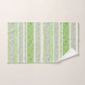 Loopard-afdruk op gestreepte achtergrond. bad handdoek (Handdoek)
