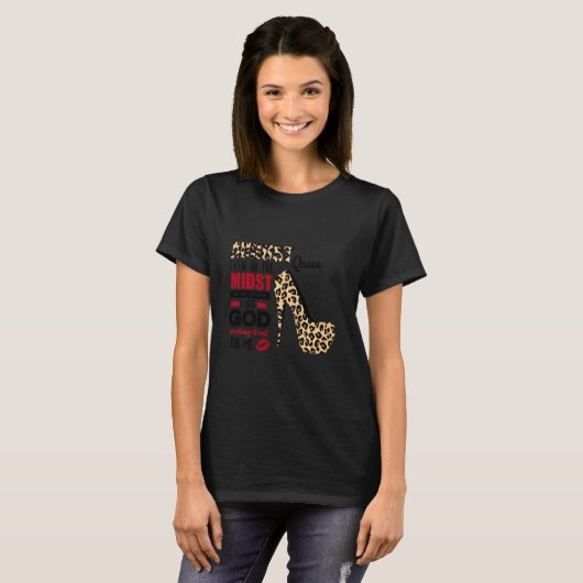 Lopard High Heels August Koningin het midden van m T-shirt (Voorkant volledig)