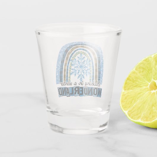 Lopen in een Winterland | Blauwe regenboog Shot Glas (Achterkant)