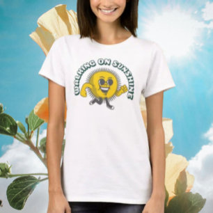 Lopen in het zonlicht t-shirt