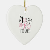 Lopende verpleegster keramisch ornament (Rechts)