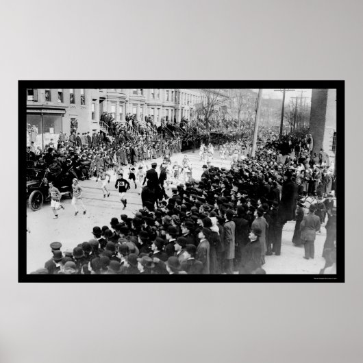 Lopers in de Brooklyn Marathon van 1909 Poster (Voorkant)