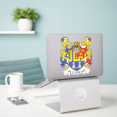 Lopez Family Crest Sticker (Laptop op bureau)