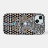 Loranne Dazzle Monogram iPhone 15 Case (Achterkant horizontaal)