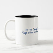 Lord Krishna Mok: Sip in goddelijke Serenity Tweekleurige Koffiemok (Links)