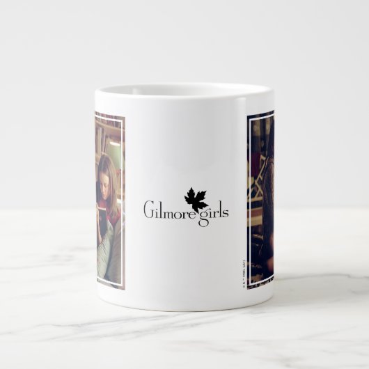 Lorelai en Rory in slaapkamer Grote Koffiekop (Voorkant)