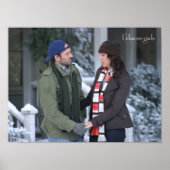 Lorelai & Luke Holding Hands in de sneeuw Poster (Voorkant)