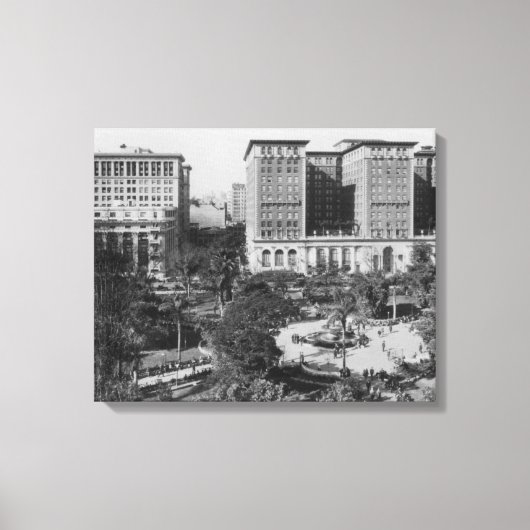 Los Angeles, CA Perishing Square en Biltmore Canvas Afdruk (Voorkant)
