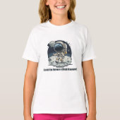 Lost in Space (But Happy) – Cute Astronaut Design T-shirt (Voorkant)
