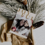 LOTTIE Gold Familie Foto Eenvoudige Vrolijke Kerst Feestdagenkaart<br><div class="desc">LOTTIE Gold Family Photo Simple Joyful Christmas Holiday Kaart. Personaliseer de voorkant van de kaart met een foto,  je familienaam en het jaar. Personaliseer de achterkant met een optionele vakantiebegroeting of familienieuws en uw familienaam.</div>