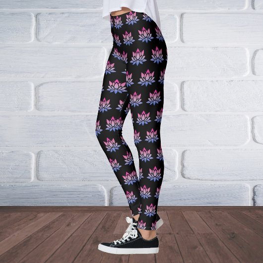 Lotus bloem blauw roze op zwart leggings