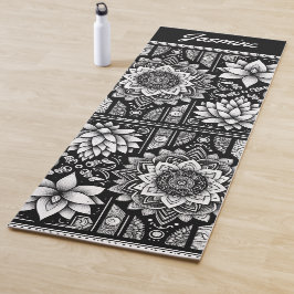 Lotus Bloemen en Mandala's in zwart en wit Yogamat