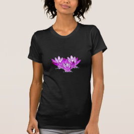 Lotus blossom roze op zee groene achtergrond t-shirt