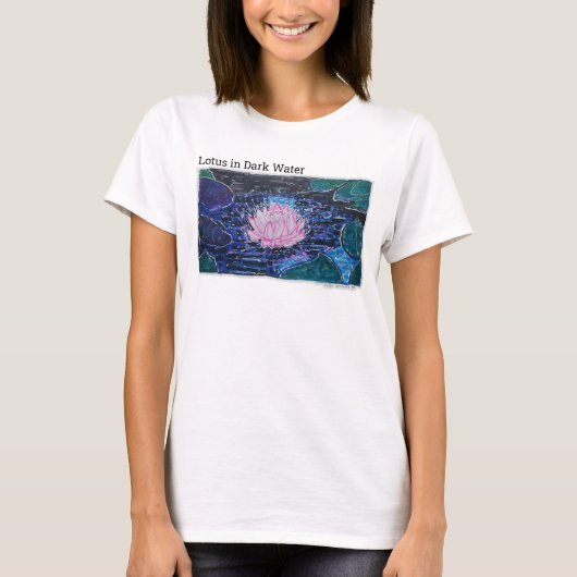 Lotus in Donker Water T-shirt (Voorkant)