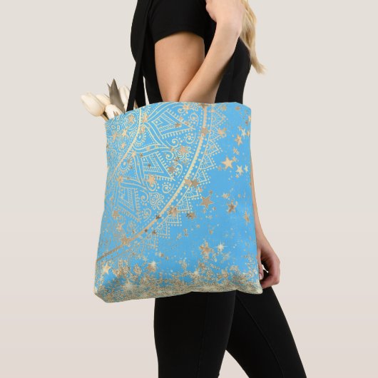 Lotus Mandala met Gouden Sterren op Turquoise Tote Bag (Dichtbij)
