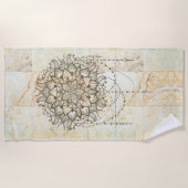 Lotus Mandala op tan marmer Strandlaken (Voorkant)