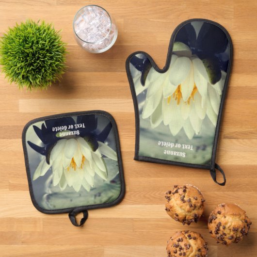 Lotus Water Lily Flower Personalized Ovenwant & Pannenlap Set (Top down)