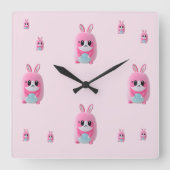 "Lou Lou". Een knuffelig, roze wezen. Vierkante Klok (Voorkant)