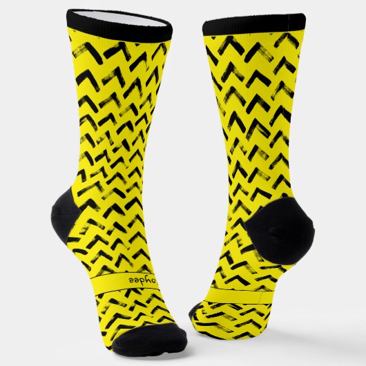 Loud Chevron Black and Yellow Name Initials Sokken (Gebogen)