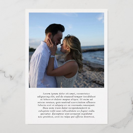 Louise Eenvoudige Foto Moderne bruiloft Save the D Folie Uitnodiging (Achterkant)