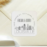 Louisville Destination Wedding Vierkante Sticker<br><div class="desc">Bespaar tijd en maak indruk tijdens het versturen van uw huwelijksuitnodigingen. Deze voorgeadresseerde enveloppe afdichting stickers cadeaus zich in een elegante maar moderne deco-thema stijl en zijn voorzien van een illustratie van de stad Louisville en zijn unieke skyline. De neutrale kleuren zijn geschikt om een verscheidenheid van huwelijksuitnodigingen en envelopstijlen...</div>