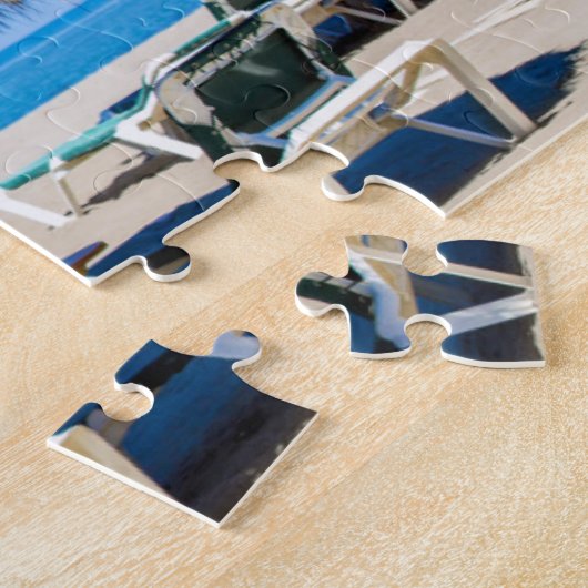 Lounge-carrossen en dergelijke paraplu's op strand legpuzzel (Zijkant)