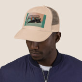Loungende Lucy CB Trucker Pet (In situ)