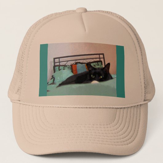 Loungende Lucy CB Trucker Pet (Voorkant)