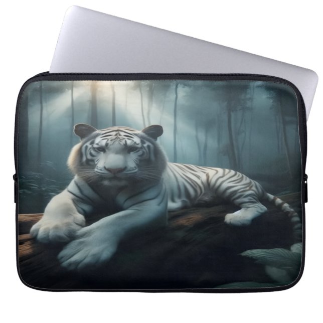 Lounging White Tiger Laptop Sleeve (Voorkant)
