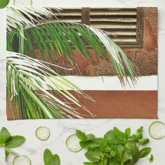 Louvered Window - Funchal, Portugal Theedoek (Gevouwen)