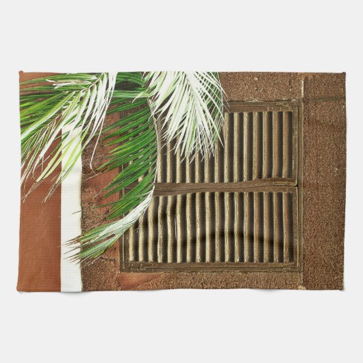 Louvered Window - Funchal, Portugal Theedoek (Horizontaal)