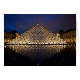 Louvre Pyramid van architect I.M. Pei bij
