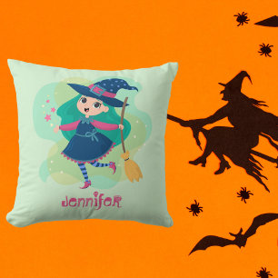 Lovable Halloween Witch with Broom and Stars Kussen