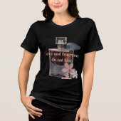 Love and Fragrance It is a simpele and aantrekkeli Tri-Blend Shirt (Voorkant)
