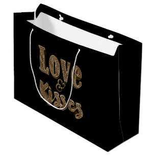 Love and Kisses Romantic Elegant Gold Typography Large Cadeautasje