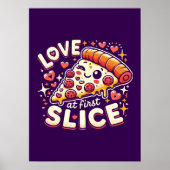 Love at First Slice, Schattige Grappige Pizza Love Poster (Voorkant)
