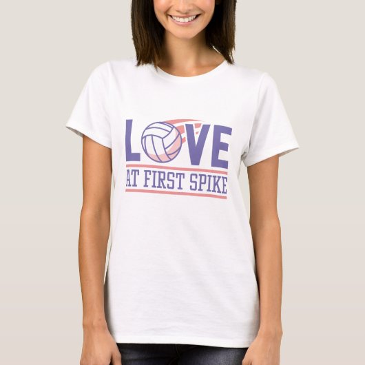 Love at First Spike T-shirt (Voorkant)