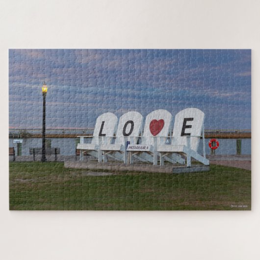 "Love" at the Chincoteague Island Waterfront Legpuzzel (Horizontaal)