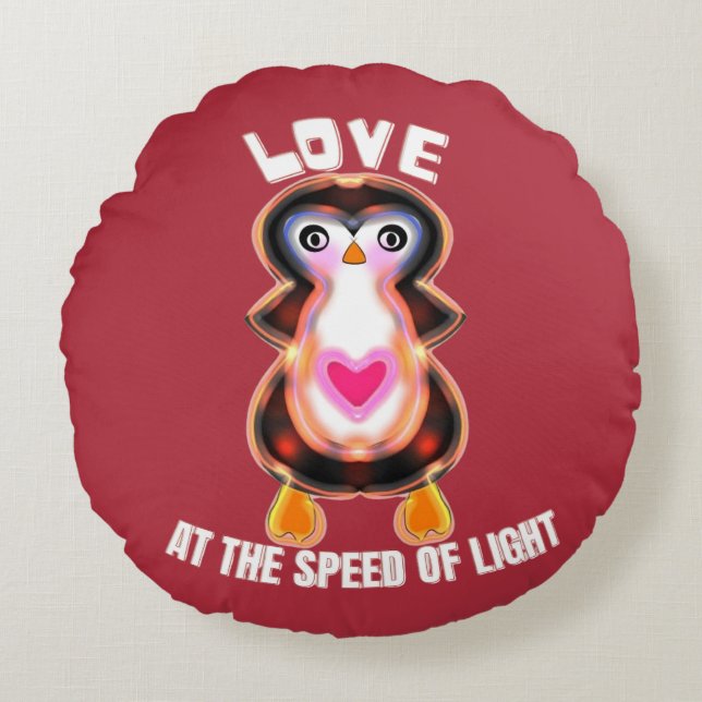 Love at the Speed of Light Penguin Gift Rond Kussen (Voorkant)