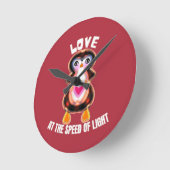 Love at the Speed of Light Penguin Gift Ronde Klok (Hoek)