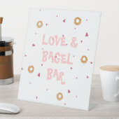 "LOVE & BAGEL BAR" | Witte harten en zakken Reclamebord Met Voetstuk (Insitu)