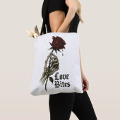 Love Bites: Gotisch Roos & Skeleton Hand Art Tote Bag (Dichtbij)