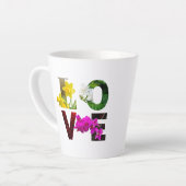 LOVE Bloemtypografie Latte Mok (Linkerhoek)