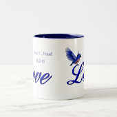 Love Bluebird Personalized Wedding Tweekleurige Koffiemok (Center)