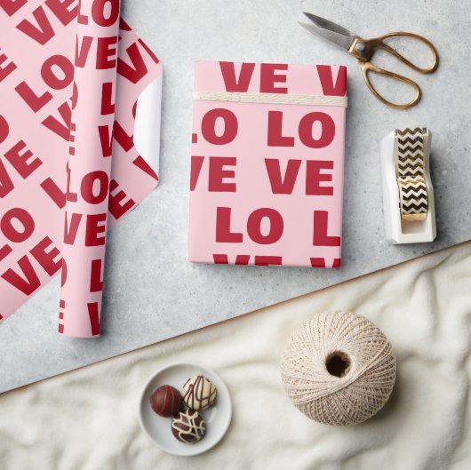 Love Bold Typography Pink & Red Gift Cadeaupapier (Crafts)
