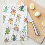 Love Bugs Valentijnsdag Theedoek<br><div class="desc">Een handdoek met een draai op de traditionele XOXO. Hugs en kussen,  insecten en kussen! Deze schattige waterverf lovebugs zijn de perfecte manier om te versieren voor de Valentijnsdag!</div>