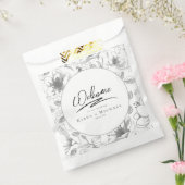 Love Calligraphy Wedding Floral Pattern Blk ID940 Bedankzakje (Gezegeld)